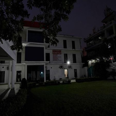 Collection O Rajvanshi Paradise Gurgaon Exterior photo