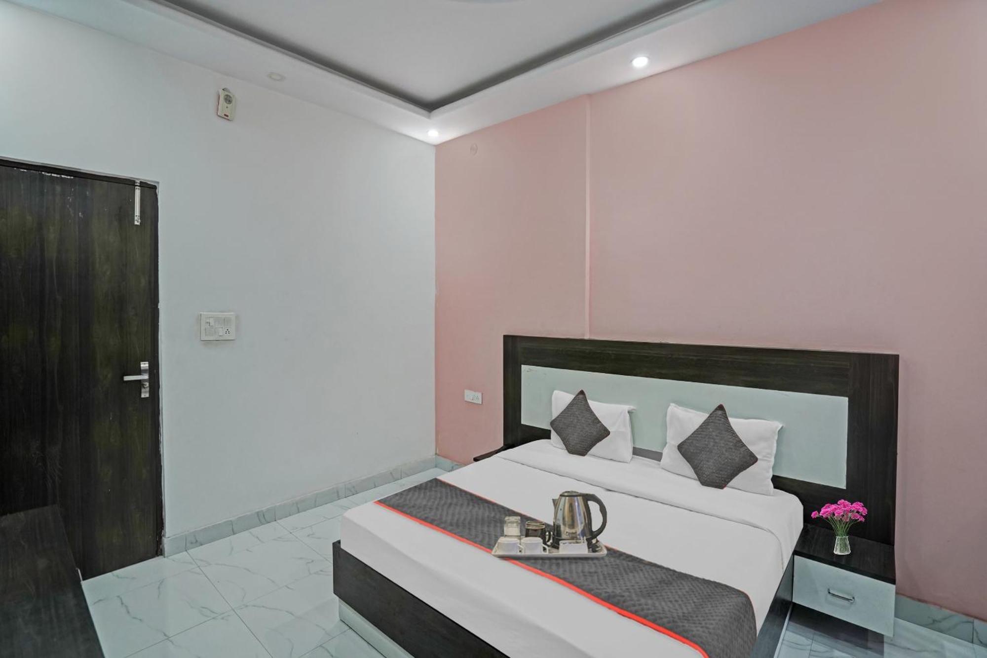 Collection O Rajvanshi Paradise Gurgaon Exterior photo